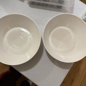Set of Two White Ceramic Bowls